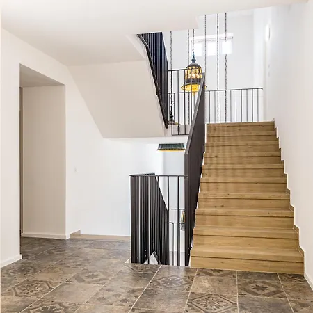 Ξενοδοχείο με διαμερίσματα Living Timeless - Adler 4*