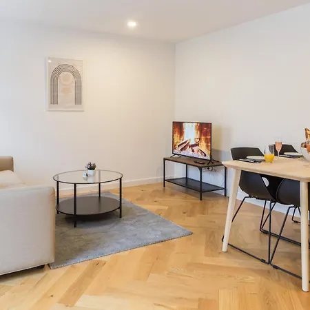 Ξενοδοχείο με διαμερίσματα Living Timeless - Adler